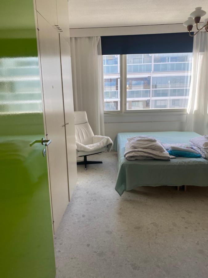 Iso Kolmio Ydinkeskustassa 1-6 Hloe Ilm.Parkit Lägenhet Uleåborg Exteriör bild